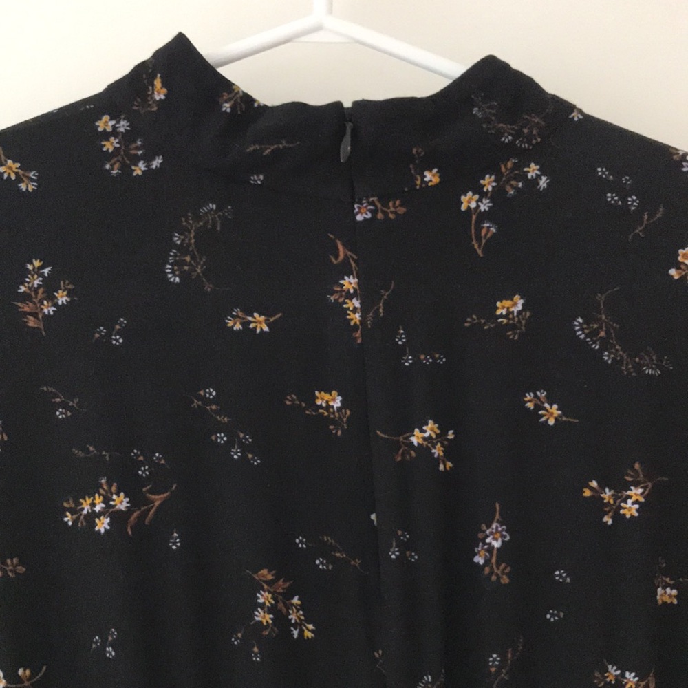 H&M Floral Mockneck Peplum Dress - Picture 4 of 6